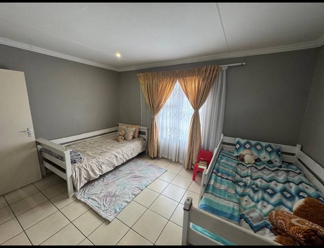 4 BEDROOM FREEHOLD FOR SALE IN SUNAIR PARK